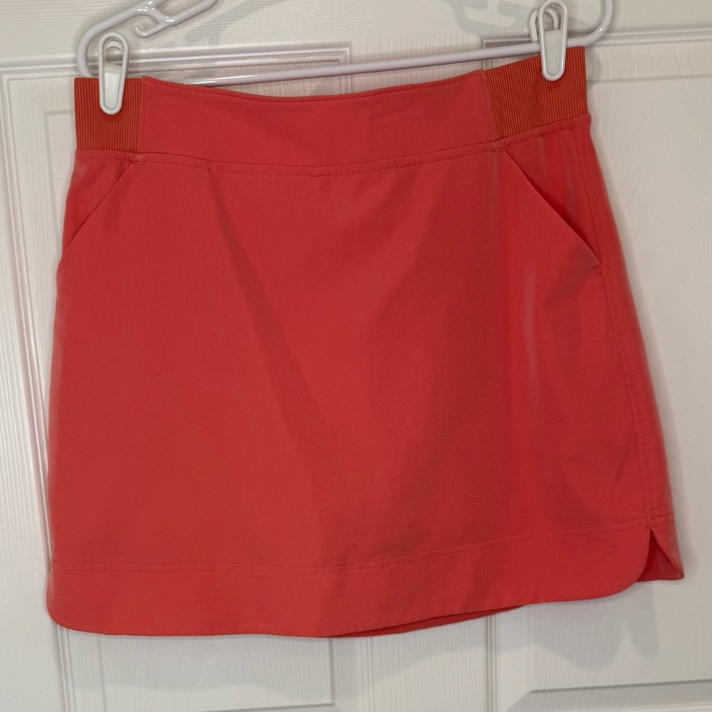 32‎ Cool Sz M Coral Mini Skirt with inner shorts, golf walking tennis pockets